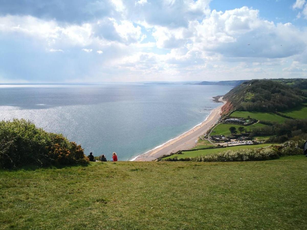 Lovely 2-Bed Apartment Colyton, Nr. Jurassic Coast ภายนอก รูปภาพ