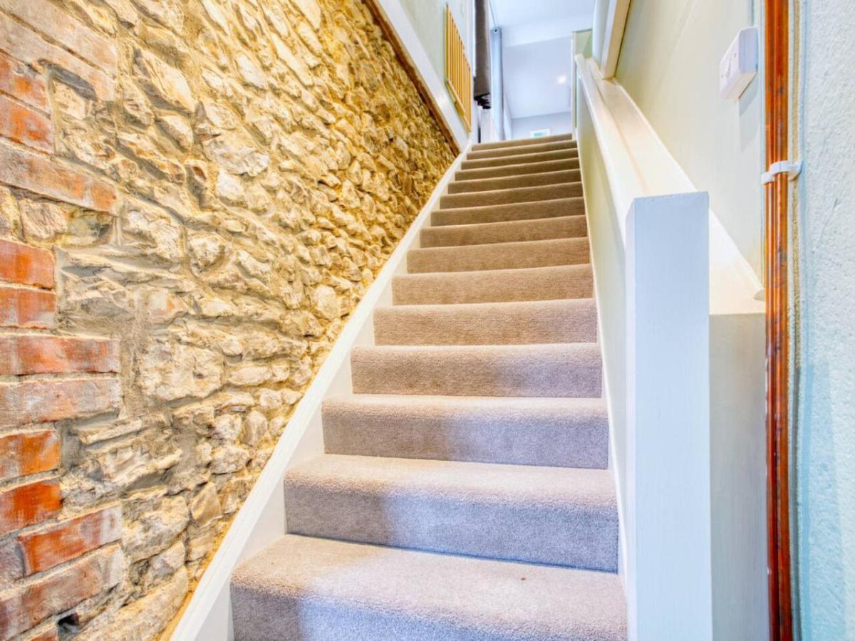 Lovely 2-Bed Apartment Colyton, Nr. Jurassic Coast ภายนอก รูปภาพ