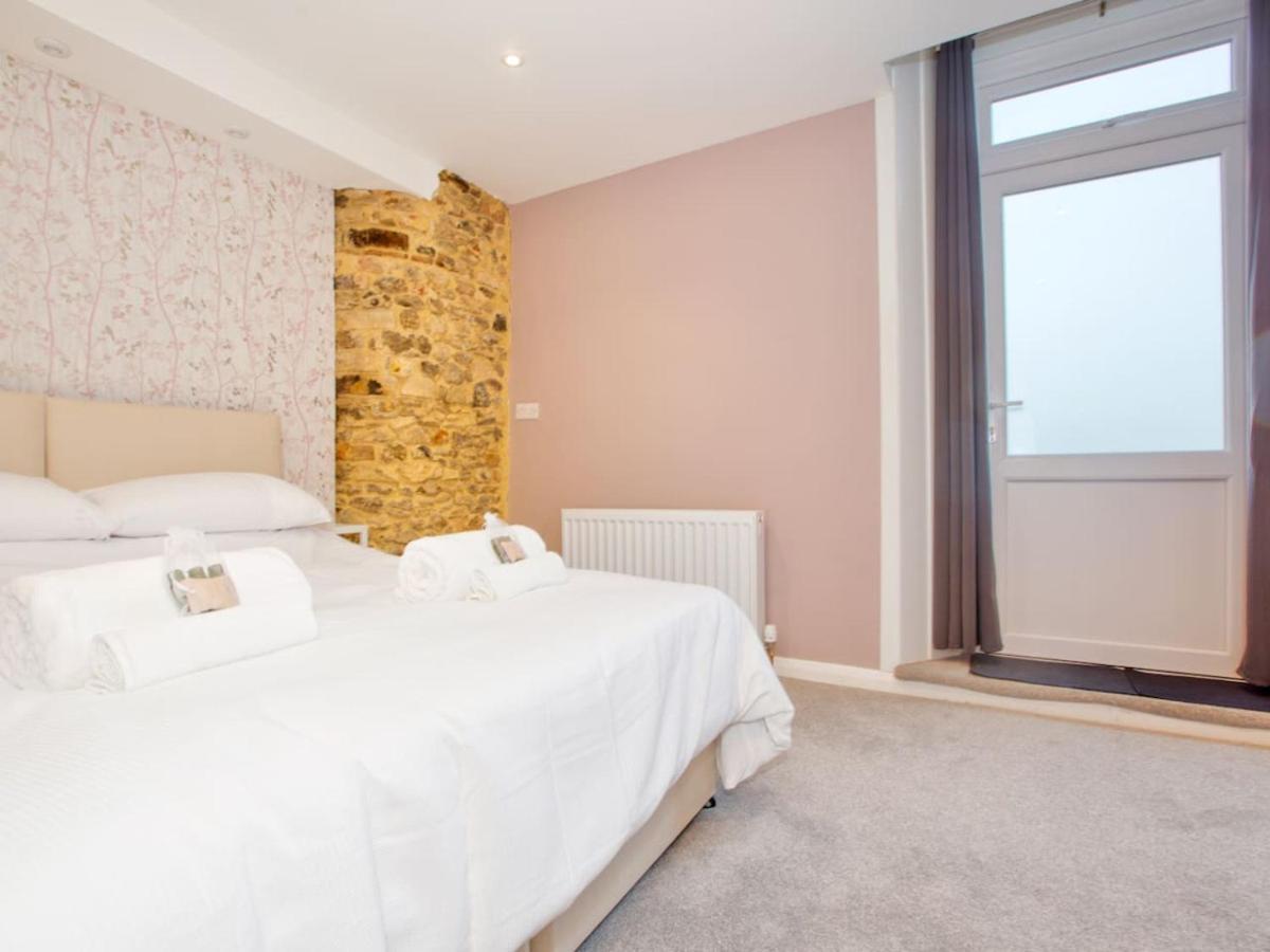 Lovely 2-Bed Apartment Colyton, Nr. Jurassic Coast ภายนอก รูปภาพ