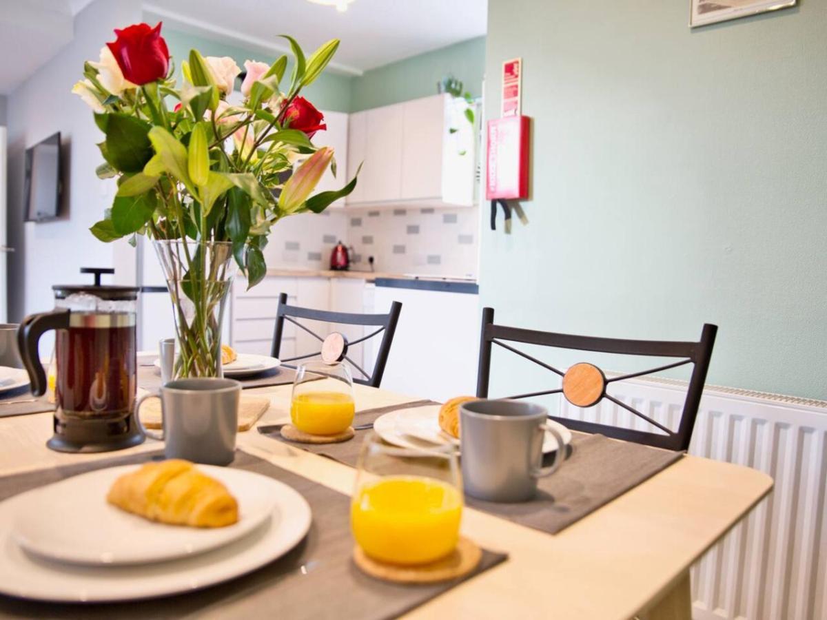 Lovely 2-Bed Apartment Colyton, Nr. Jurassic Coast ภายนอก รูปภาพ